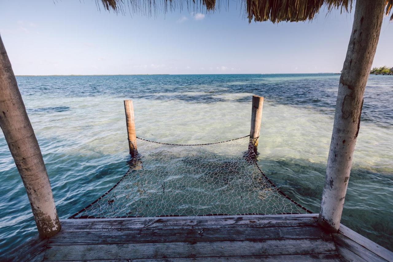 Thatch Caye Resort A Muy'Ono Resort Hopkins Extérieur photo