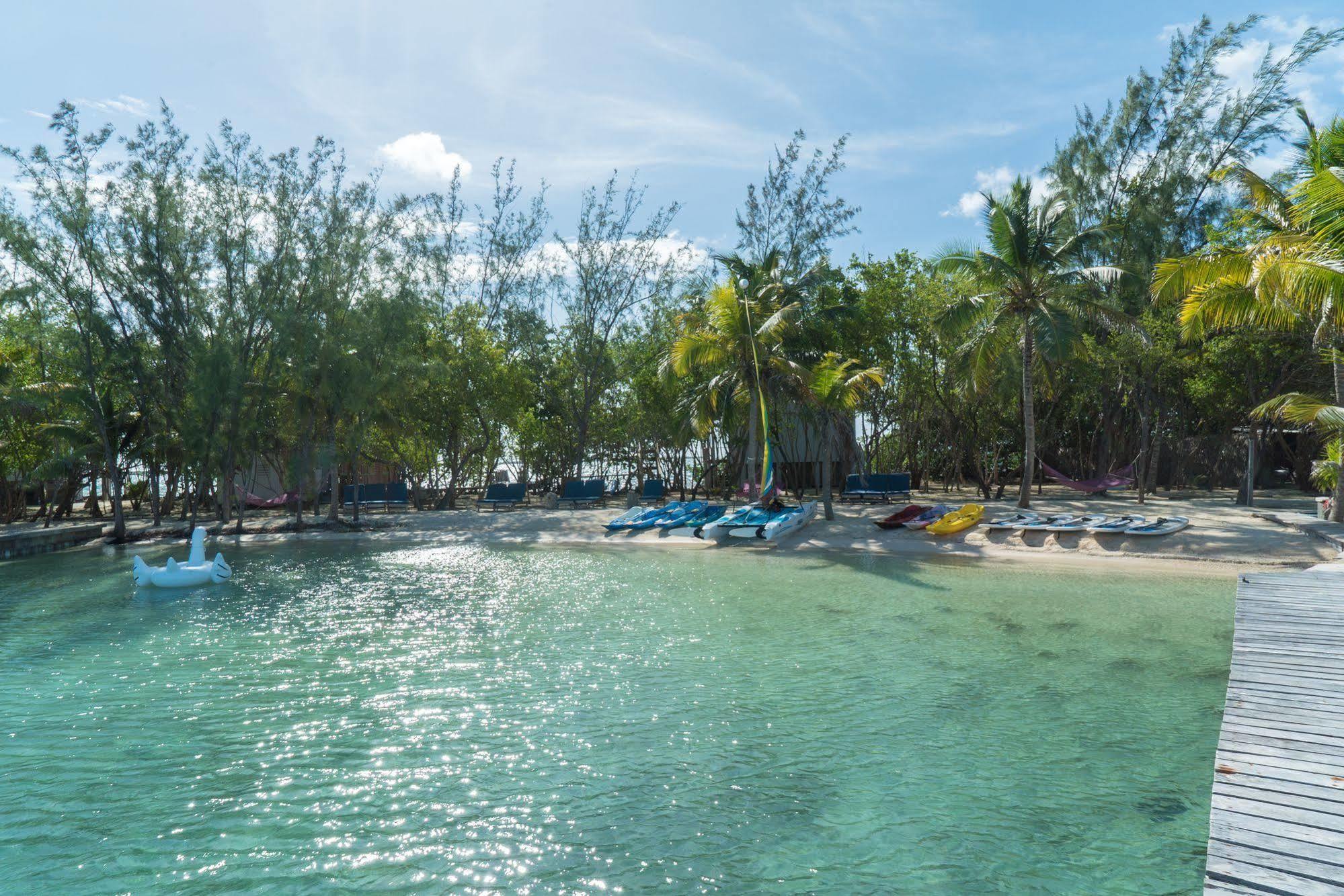 Thatch Caye Resort A Muy'Ono Resort Hopkins Extérieur photo
