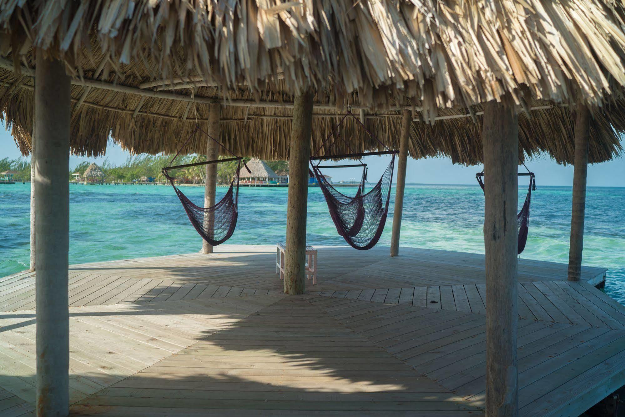 Thatch Caye Resort A Muy'Ono Resort Hopkins Extérieur photo